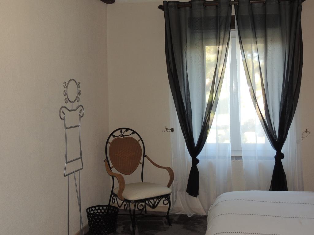 Campagne Beausoleil Otel La Seyne-sur-Mer Oda fotoğraf